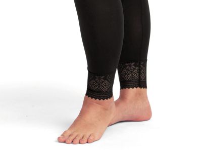 Miss Mary Cool Sensation -leggingsit musta Pitkälahkeiset alushousut pitsireunalla 38-54 MM-4038-06/BLK