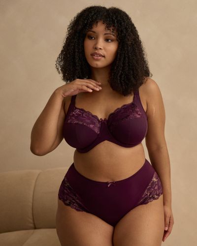 Sculptresse by Panache Amara UW Full Cup -rintaliivit - Plum Kaarituettu ja toppaamaton täyskuppinen liivi joustavalla kupin reunalla. 75-105, E-O 11265-PLM