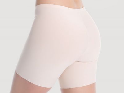 Julimex Lingerie Bermuda Comfort Panty lahkeelliset alushousut natural beige Normaalivyötäröiset lahkeelliset lähes saumattomat alushousut S-3XL BER-CMF-200/BEZ