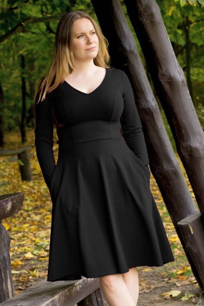 Urkye Bermuda-mekko pitkähihainen Simple Black Pitkähihainen joustocollegemekko taskuilla 36-46 1/2 & 2/3 SU-017-CZA-2021