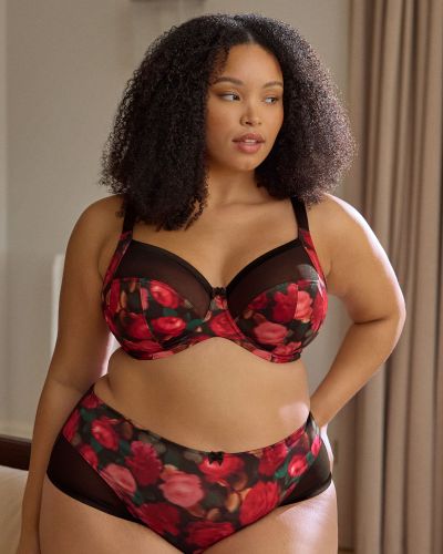 Sculptresse by Panache Bliss Deep Brief -alushousut Rose Print Alushousut avarilla jalanteillä ja braziliantyylisellä leikkauksella. L/40 - 5XL/50 10682A-ROSE