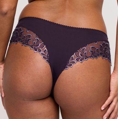 PrimaDonna Deauville Luxury Thong -stringit Amethyst Gem Luxury Thong -alushousut Deauville-sarjaan. M/40 - 3XL/48 0661815-AMG
