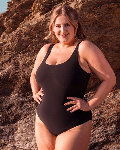 Curvy Kate Deep Dive NW -uimapuku Black Kaaritueton, kuppikokomitoitettu kokouimapuku. 65-90 E/F - O/P CS-028606-BLK
