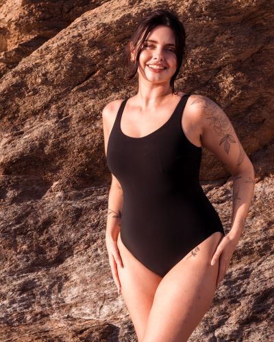 Curvy Kate Deep Dive NW -uimapuku Black Kaaritueton, kuppikokomitoitettu kokouimapuku. 65-90 E/F - O/P CS-028606-BLK