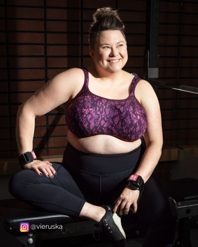 Freya Active High-Octane UW P -urheiluliivit - Viper Kaarituettu ja topattu urheiluliivi racerback-hakasella. 60-90, D-M AC401003-VER