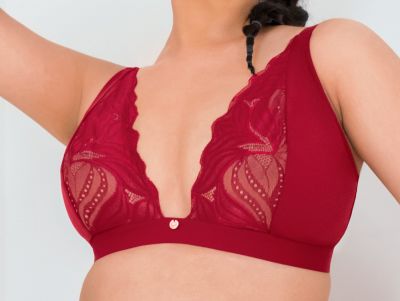 Scantilly by Curvy Kate Indulgence in Lace -bralette Red-Latte Kaaritueton bralette säädettävillä olkaimilla E-L-kuppikolle 36-50 ST-010-110-RED-LAE
