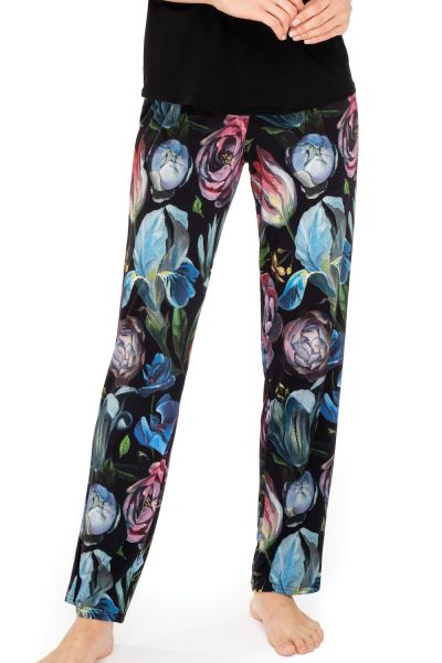  Ingrid-pyjama 2-osainen Black Floral Kaksiosainen pyjamasetti S/34-36 - 2XL/50-52 
