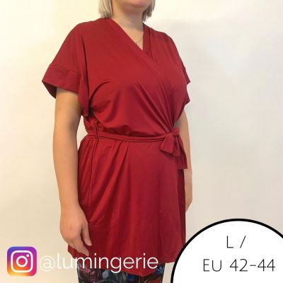  Corina-aamutakki Bordeaux Aamutakki vyöllä S/34-36 - 2XL/50-52 