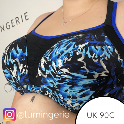 Sculptresse by Panache Sculptresse Sport 9441 urheilurintaliivit Active Camo Kaarituettu, toppaamaton urheiluliivi, jossa olkaimissa racerback-mahdollisuus 75-105, D-K SCU-9441-ACO