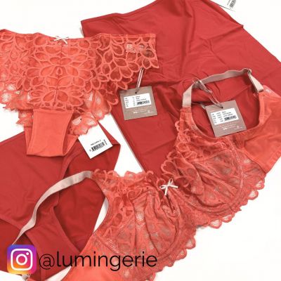 Panache Allure Full Cup -rintaliivit Coral Kaarituettu, toppaamaton, lähes täyskuppinen pitsiliivi. 65-90, E-M 10765-CRL