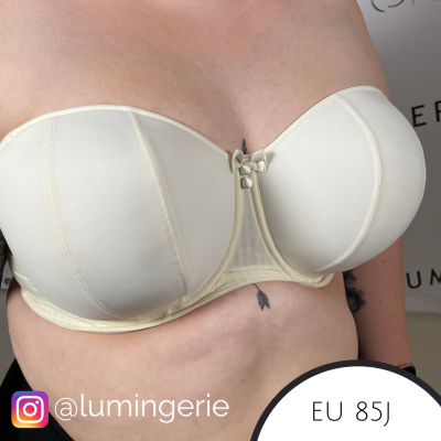 Curvy Kate Luxe-rintaliivit olkaimettomat/multiway Ivory Kaarituettu, kevyesti topattu olkaimeton/multiway 60-90, D-M CK2601