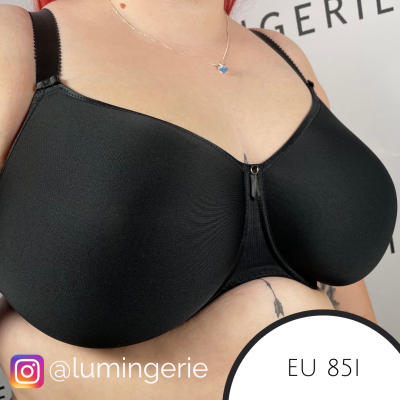 Fantasie Rebecca Essentials UW Moulded-t-paitarintaliivit Black Kokokuppinen, kaarituettu liivi, jossa sileät muotoonprässätyt kupit 65-95, D-K FL101310-BLK