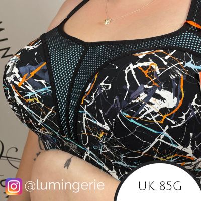 Panache Sport Panache Sport 5021B UW urheilurintaliivit Ink Splat Kaarituettu topattu urheiluliivi, jossa muunneltavat olkaimet. 65-90, D-J 5021B-INK