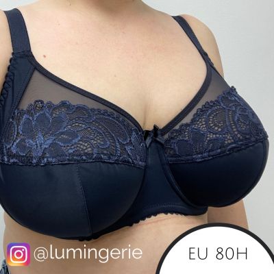 Plaisir Lingerie Grace Soft Full Cup -rintaliivit Nearly Black Kaarituettu, toppaamaton, joustopitsinen täyskuppiliivi 80-110 D-I 1145-18/NEB