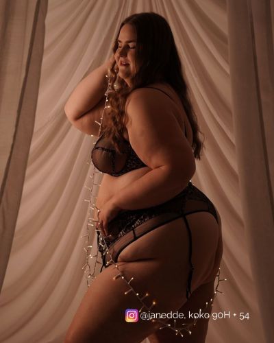 Playful Promises Ramona UW Strap & Mesh Plunge -rintaliivit Leopard Satin Kaarituettu, toppaamaton meshliivi remmiyksityiskohdilla. 70-105 D-K PP-3220-LP