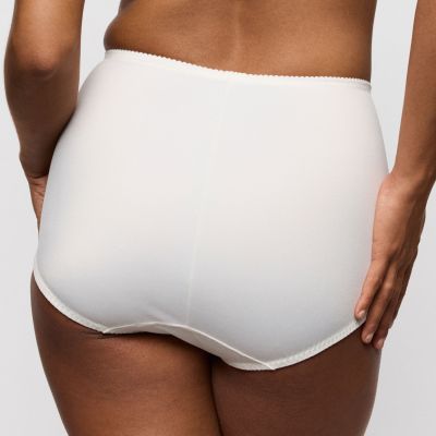Primadonna Salerno Shapewear Briefs -alushousut - Natural Kevyesti muotoilevat shortsimalliset alushousut Salerno-sarjaan. M/40- 5XL/52 0563534-NAT