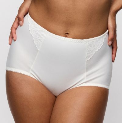 Primadonna Salerno Shapewear Briefs -alushousut - Natural Kevyesti muotoilevat shortsimalliset alushousut Salerno-sarjaan. M/40- 5XL/52 0563534-NAT