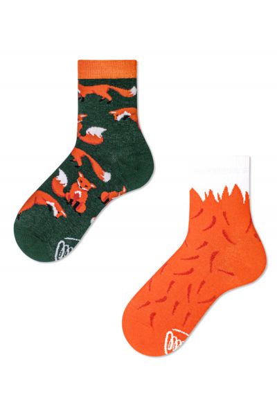 Many Mornings The Red Fox Kids -sukat 1 pr  23-26, 27-30, 31-34 K24