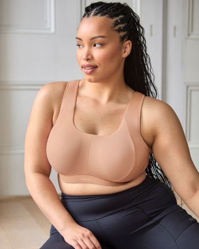 Sculptresse by Panache 9443 Thrive UW NP -urheilurintaliivit - Dusty Rose Kaarituettu, toppaamaton urheiluliivi, jossa olkaimissa racerback-mahdollisuus. 75-105, E-O SCU-9443-DUE