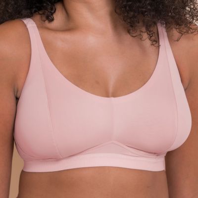 Curvy Kate Zen NW Soft -bralette Blush Pink Kaaritueton bralette säädettävillä olkaimilla. 65-90 E/F - M/N CK093110-BHP