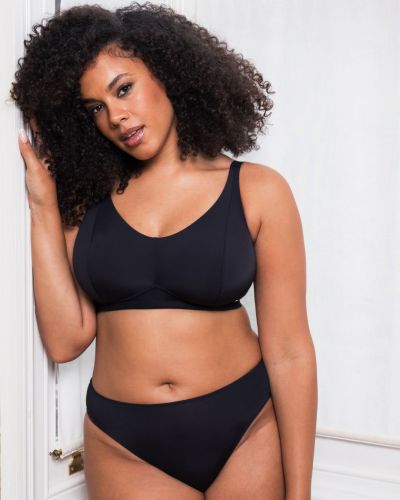 Curvy Kate Zen NW Soft -bralette Black Kaaritueton bralette säädettävillä olkaimilla. 65-90 E/F - M/N CK093110-BLK